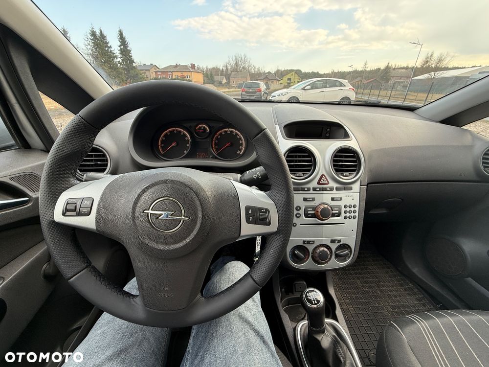 Opel Corsa - 12