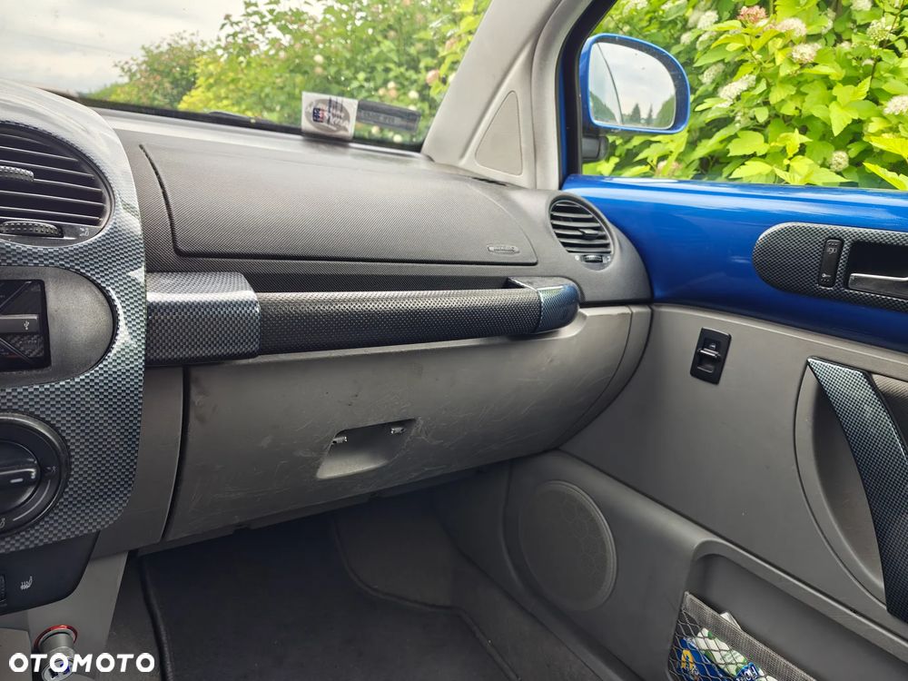 Volkswagen New Beetle 2.0 - 9