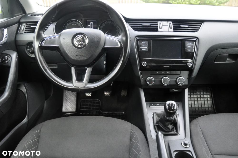 Skoda Octavia 1.6 TDI Ambition - 8