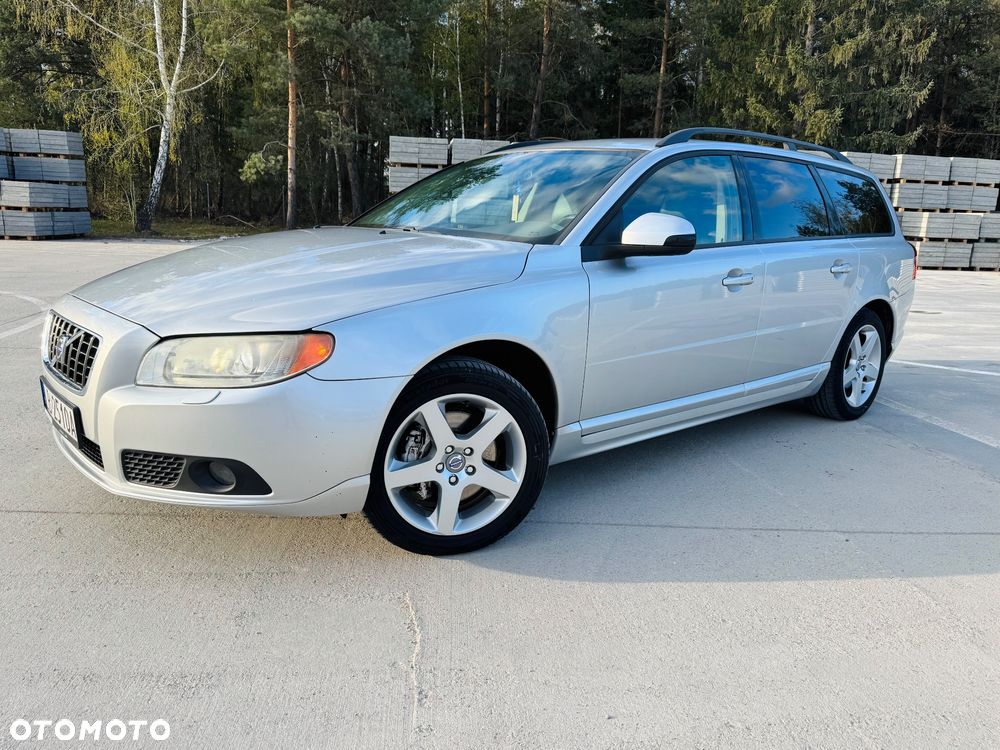 Volvo V70 2.5T Summum - 1