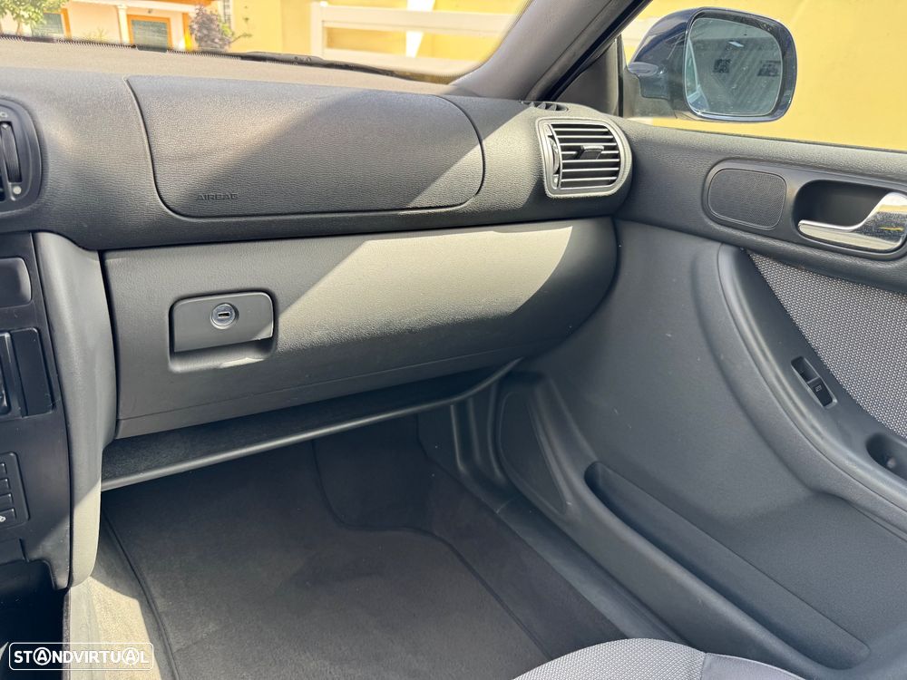 Audi A3 1.6 Attraction - 8