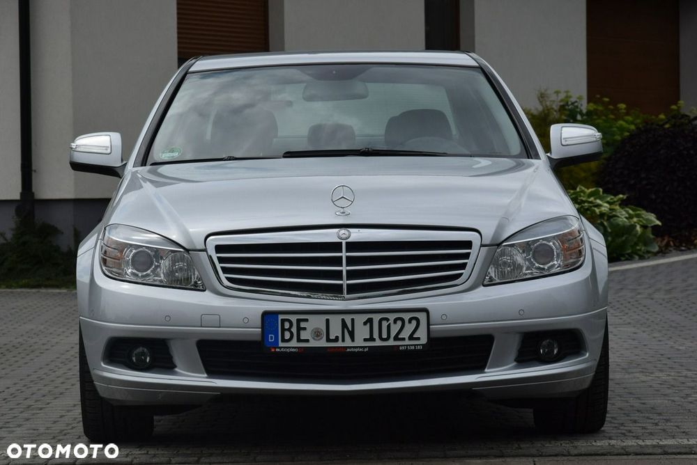 Mercedes-Benz Klasa C 180 Kompressor Automatik Classic - 2