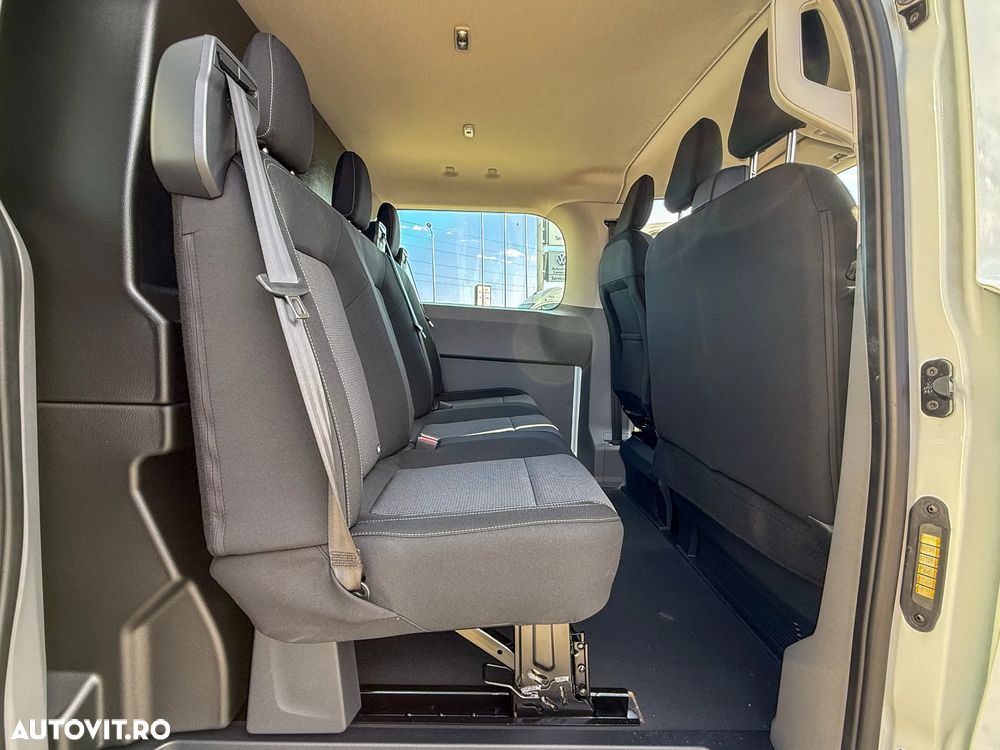 Volkswagen Transporter - 12