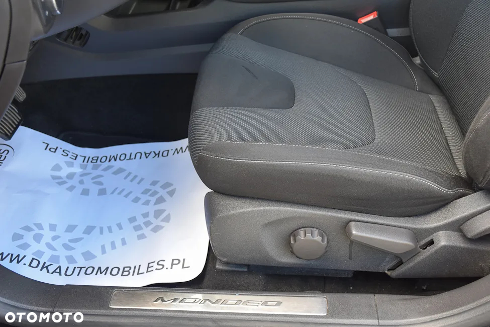 Ford Mondeo Turnier 2.0 TDCi Start-Stopp PowerShift-Aut ST-Line - 21