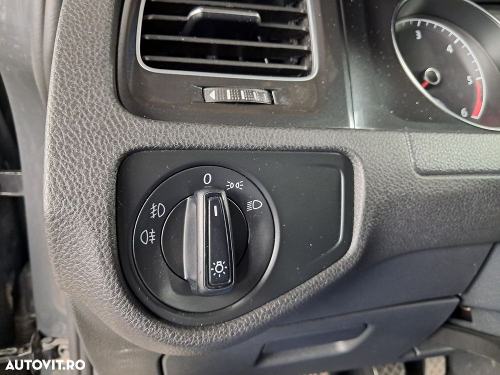 Volkswagen Golf - 15
