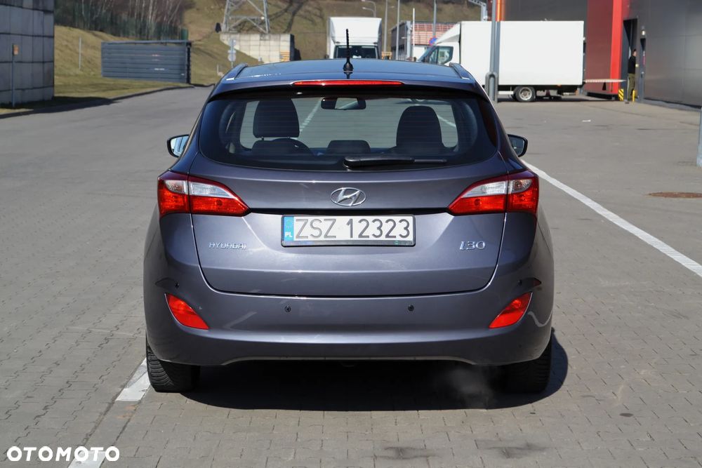 Hyundai i30 1.6 GDI BlueDrive Comfort - 28