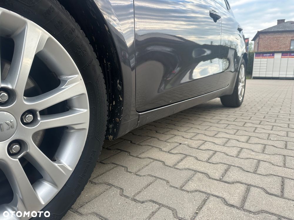 Kia Ceed 1.6 CRDi M - 11
