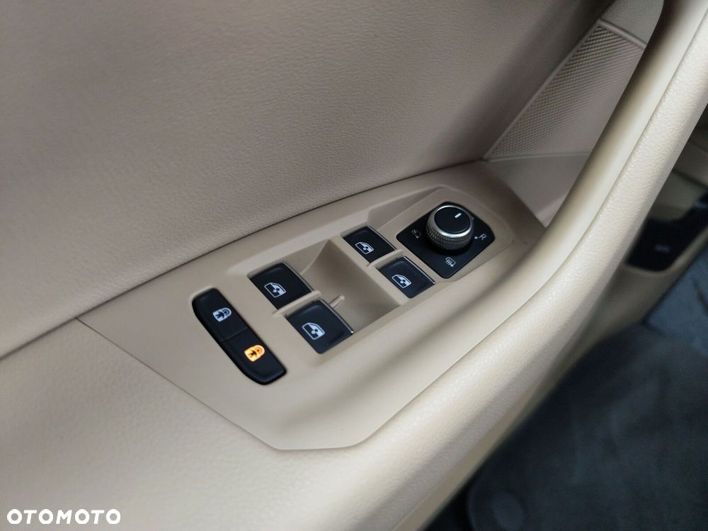 Volkswagen Touareg 3.0 V6 TFSI Plug-In Hybrid 4Mot Atmosphere - 19