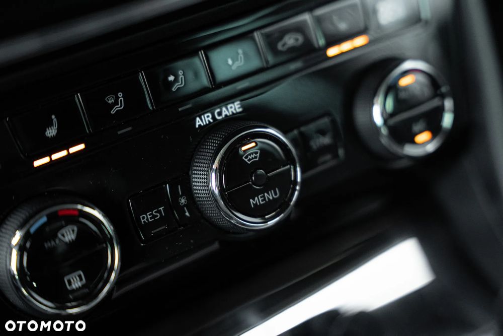 Skoda Superb 2.0 TDI Style - 25