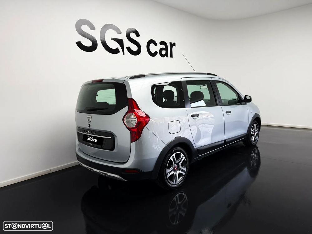 Dacia Lodgy 1.5 Blue dCi Stepway 7L - 4