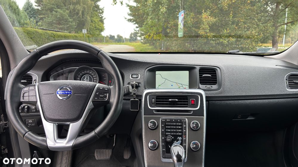 Volvo V60 D4 Drive-E Momentum - 13