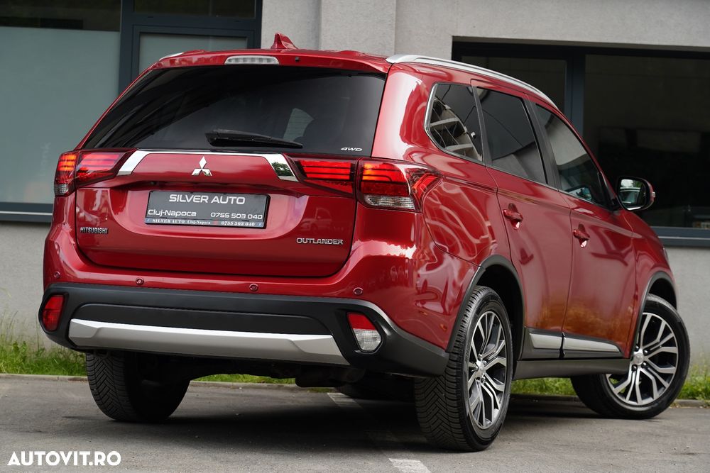 Mitsubishi Outlander 2.2 DI-D 4WD Automatik Diamant Edition - 28