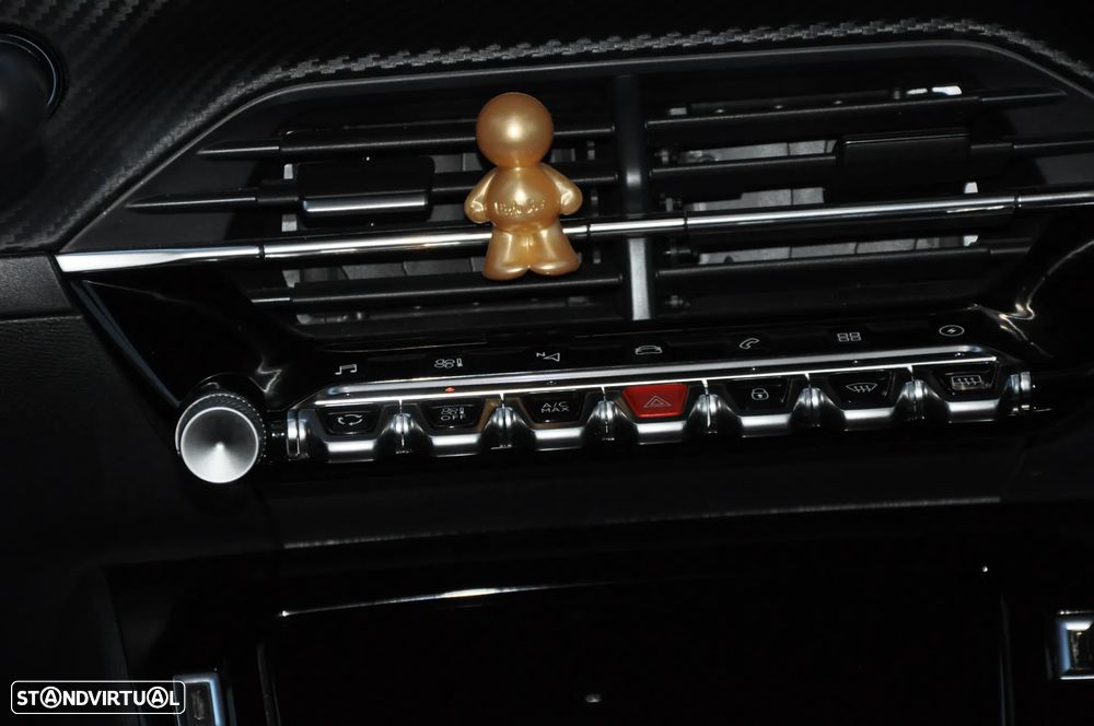 Peugeot e-2008 50 kWh Allure Pack - 32