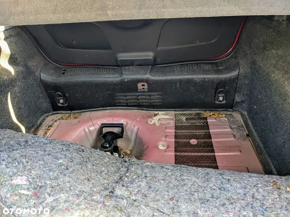 Renault Clio III 1.5 DCI 2008 dv727 - 12