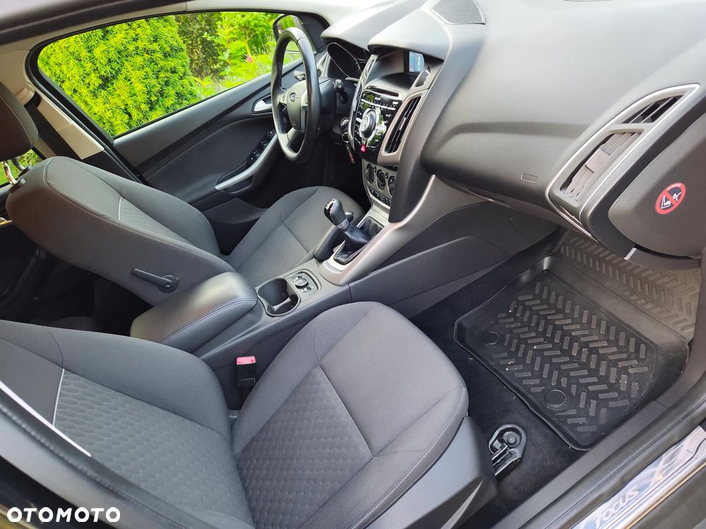 Ford Focus - 22