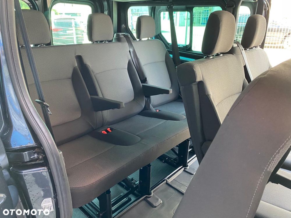 Renault Trafic - 9