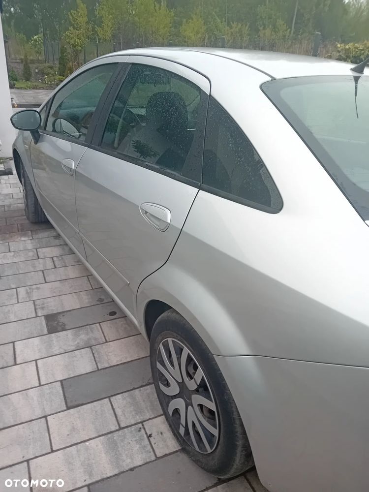 Fiat Linea 1.4 T-Jet 16V Dynamic - 4