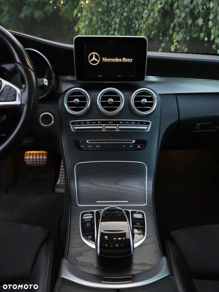 Mercedes-Benz Klasa C 200 4-Matic 9G-Tronic - 19