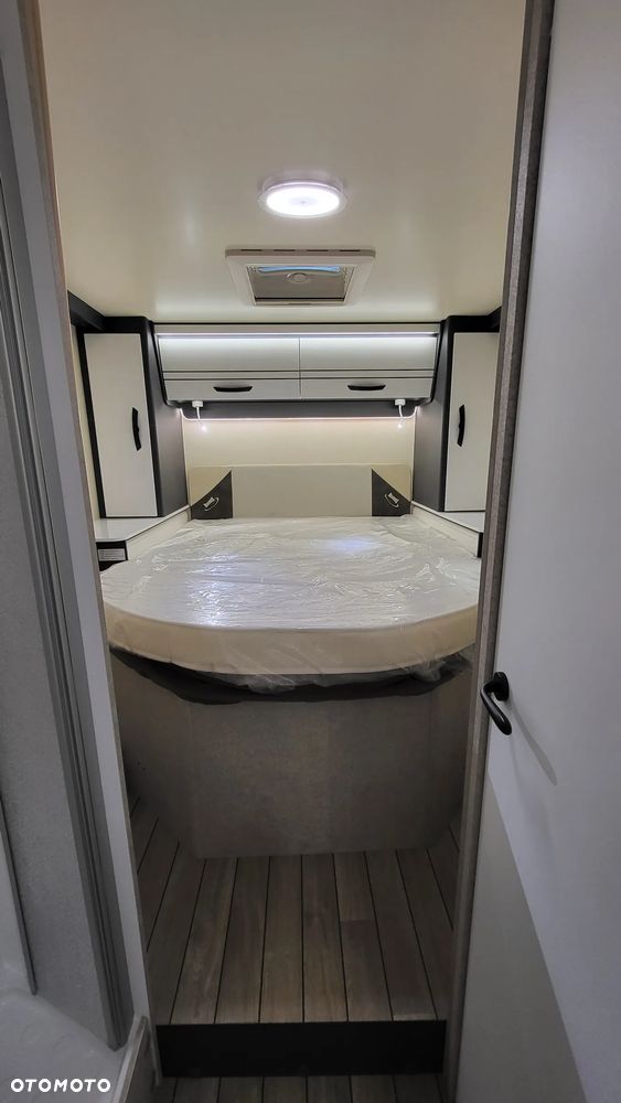 McLOUIS MC4 381 - 4 osobowy - 29