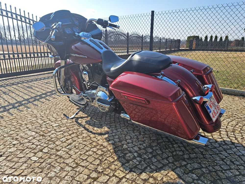 Harley-Davidson Touring Road Glide - 3