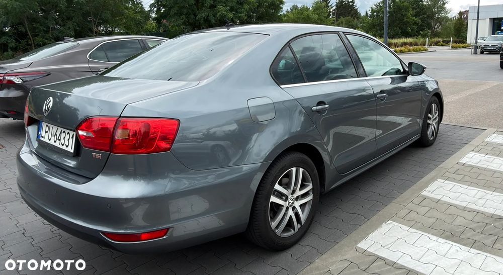 Volkswagen Jetta 1.4 TSI Highline - 8
