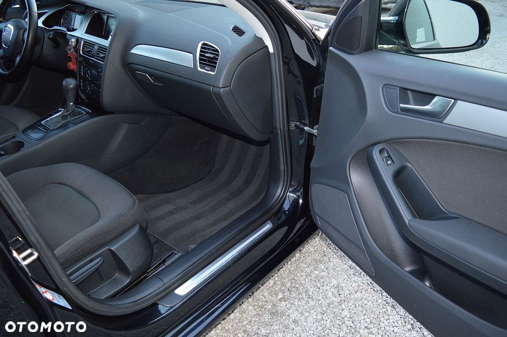Audi A4 Avant 2.0 TDI DPF multitronic Attraction - 23