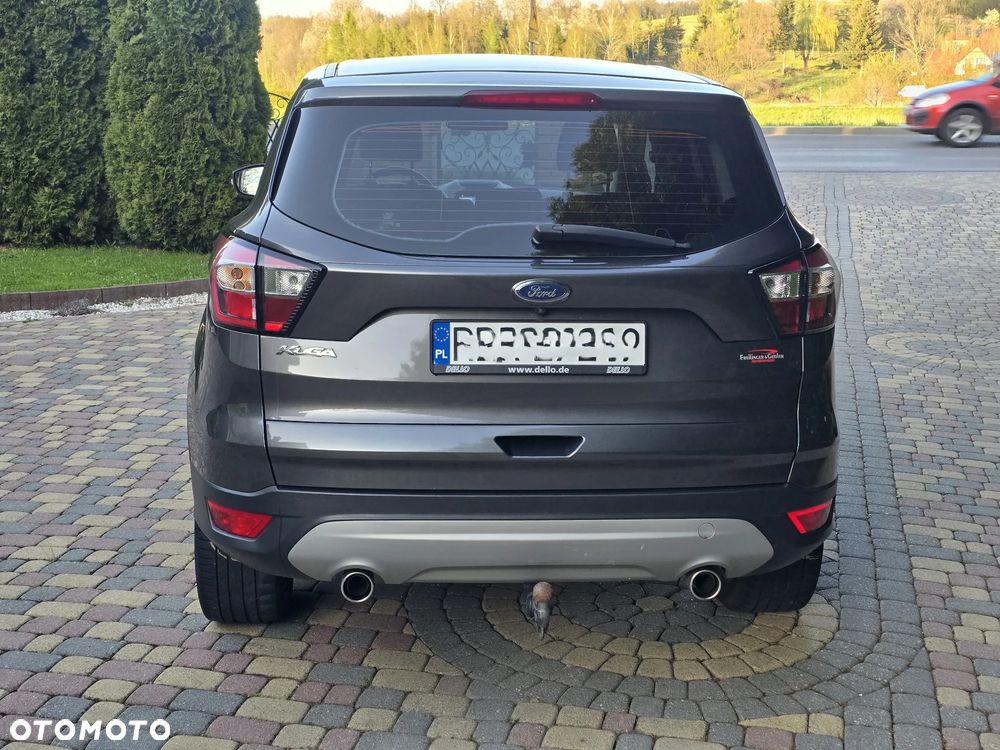 Ford Kuga 2.0 TDCi 4x4 Titanium - 4
