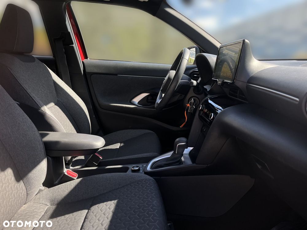 Toyota Yaris Cross Hybrid 1.5 Comfort 4x4 - 9