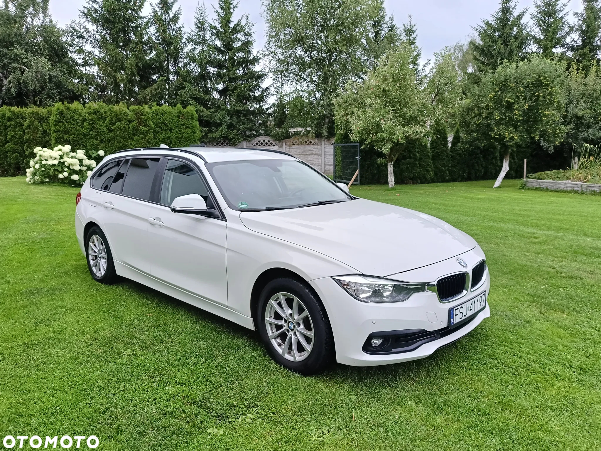 BMW Seria 3 318d Luxury Line - 16