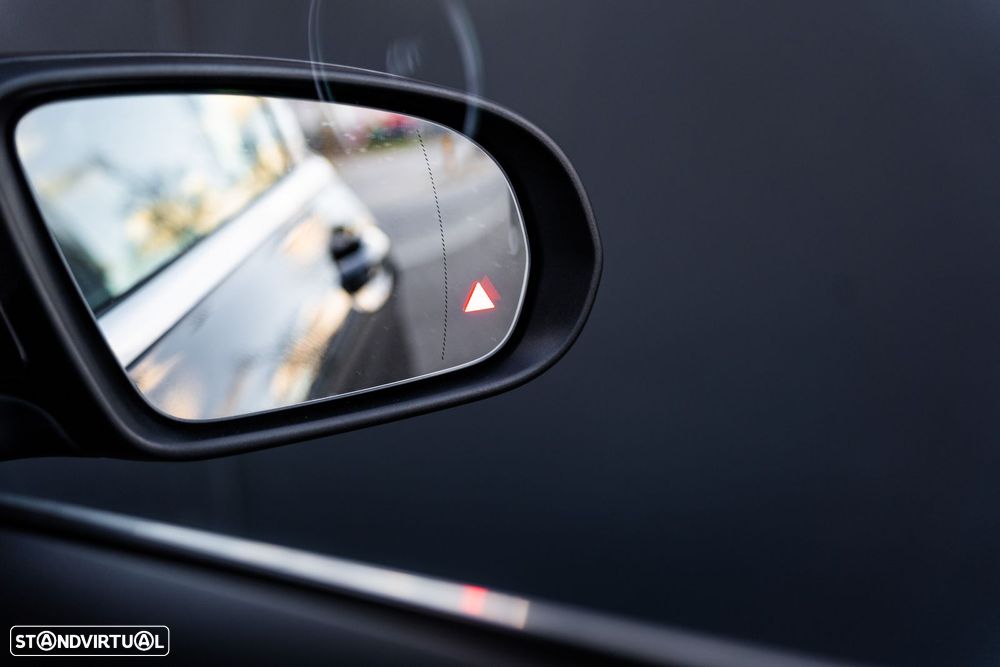 Mercedes-Benz GLC 300 e Coupe 4Matic 9G-TRONIC AMG Line - 26