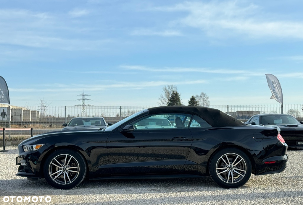 Ford Mustang - 7