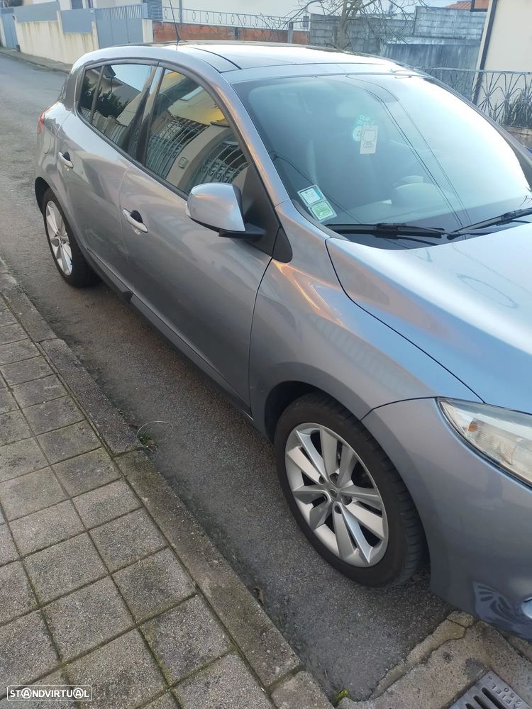 Renault Mégane 1.5 dCi Dynamique S - 15