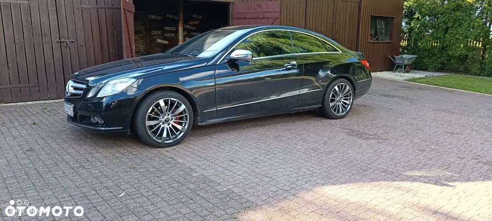 Mercedes-Benz Klasa E 250 CGI BlueEffICIENCY - 18