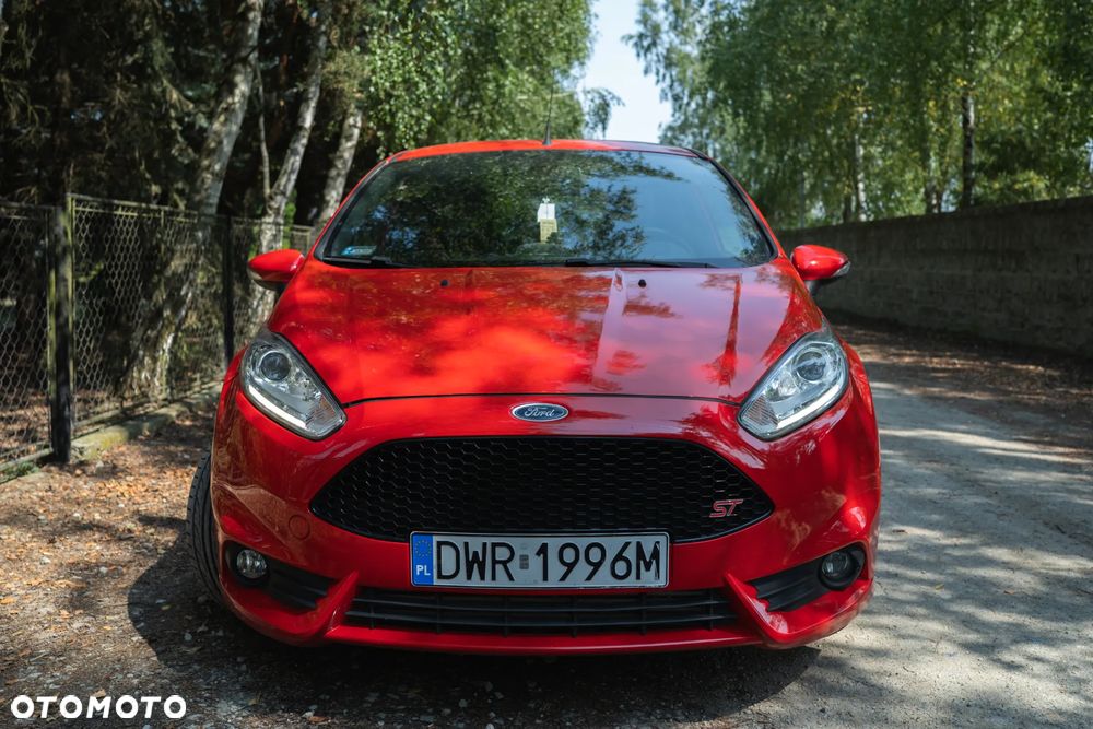 Ford Fiesta 1.6 EcoBoost ST - 4