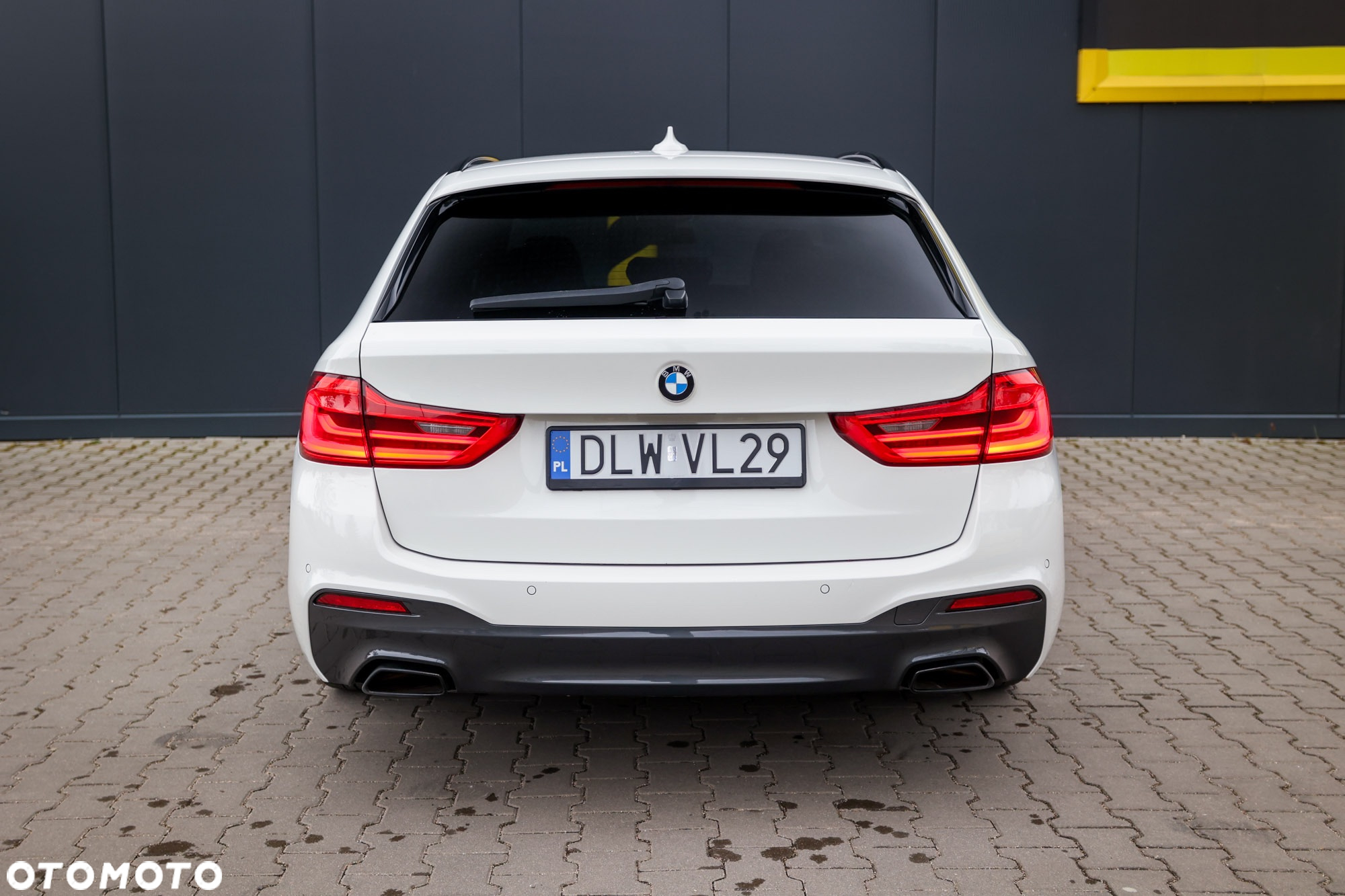 BMW Seria 5 520d Touring M Sport Edition - 11