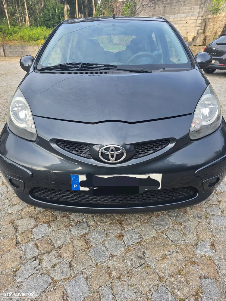 Toyota Aygo Blue - 1