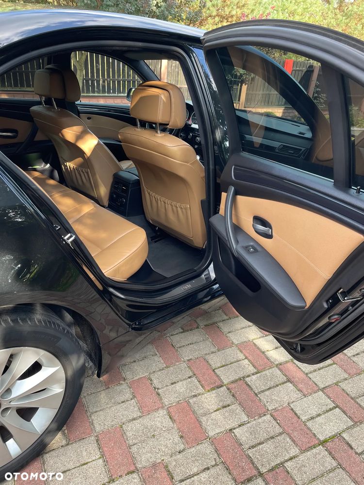 BMW Seria 5 520d - 13