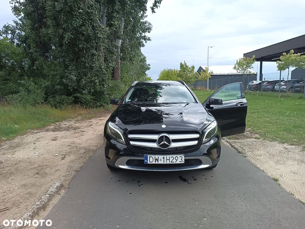 Mercedes-Benz GLA - 1