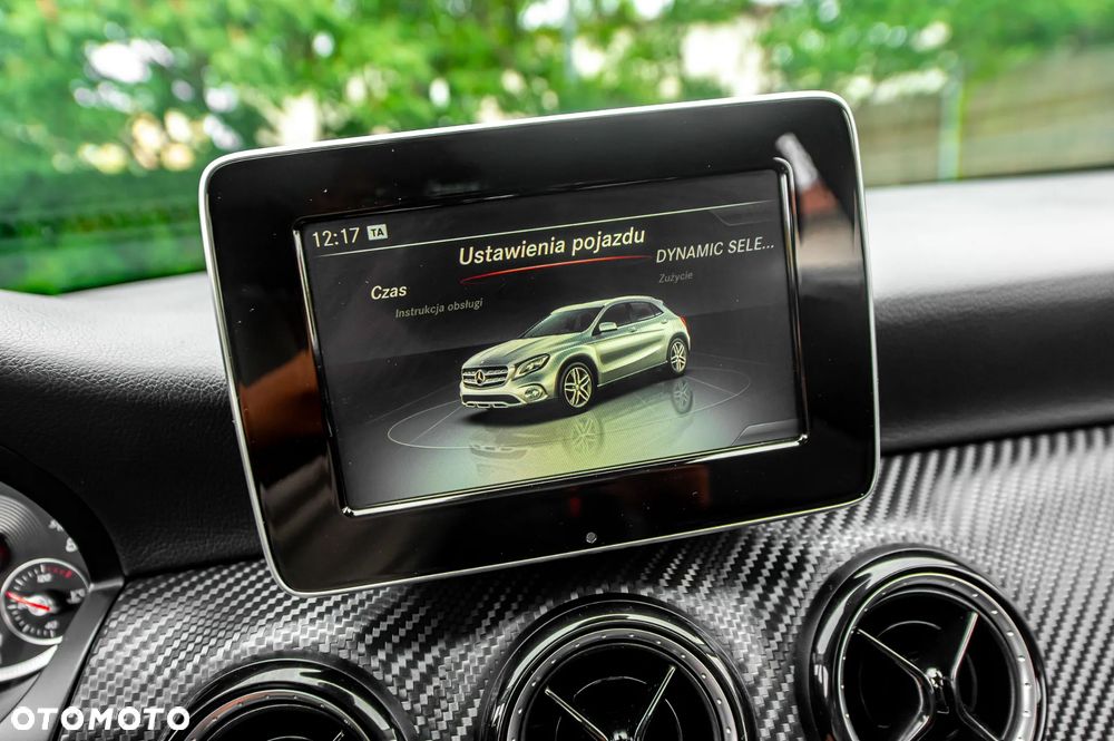 Mercedes-Benz GLA 250 4Matic 7G-DCT Activity Edition - 30