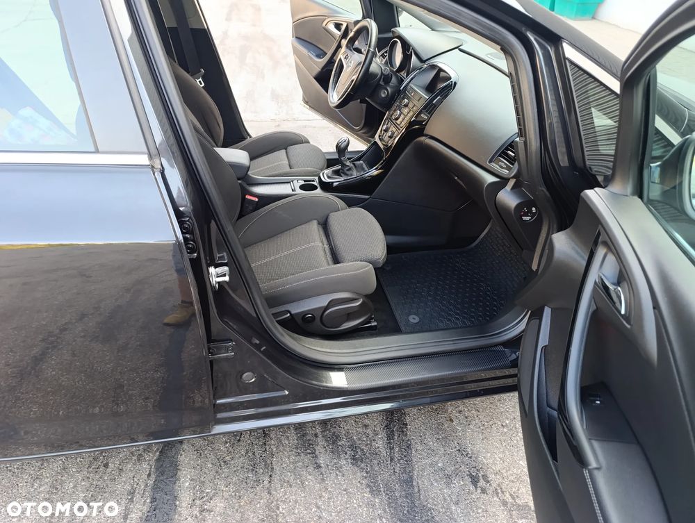 Opel Astra 1.4 Turbo Exklusiv - 19