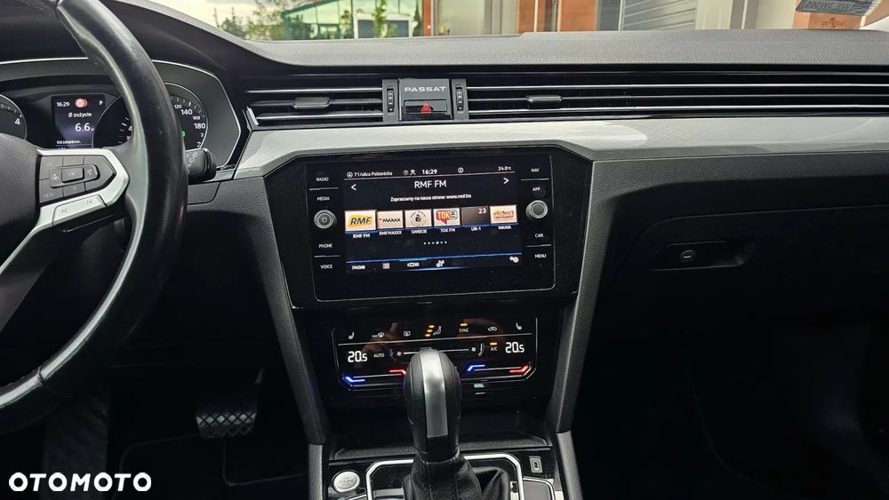 Volkswagen Passat Variant 2.0 TDI EVO Business DSG - 11