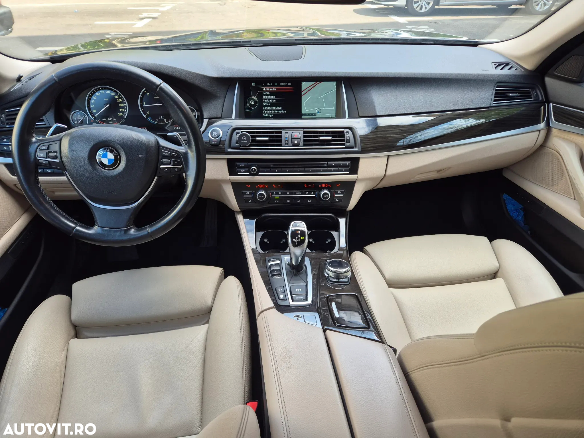 BMW Seria 5 525d xDrive AT - 7