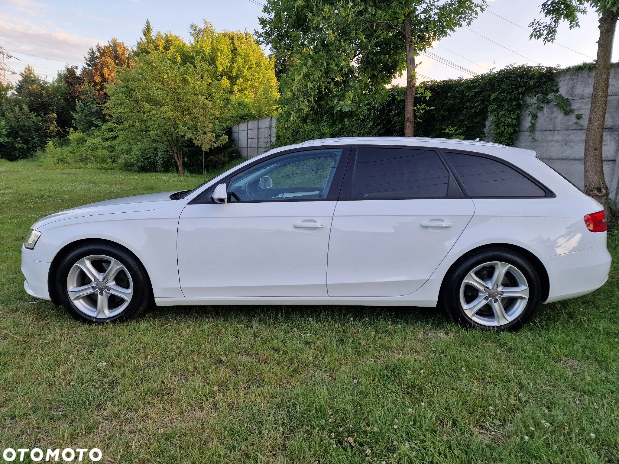 Audi A4 Avant 2.0 TDI DPF Attraction - 4