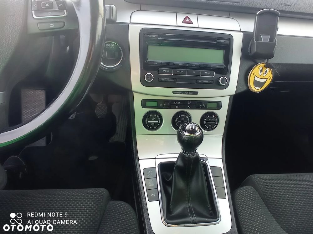 Volkswagen Passat 2.0 TDI Comfortline - 7