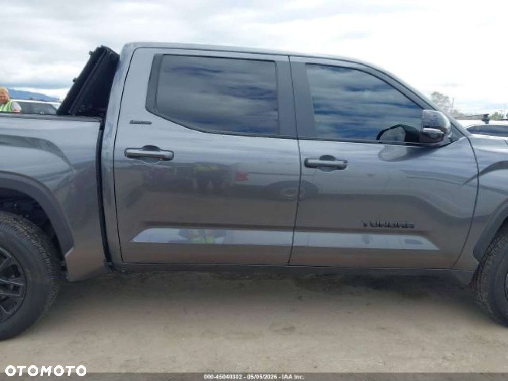 Toyota Tundra - 7