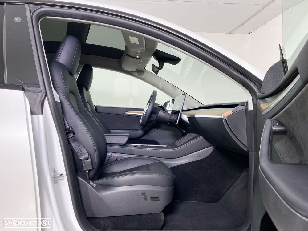 Tesla Model Y Long Range Tração Integral - 15