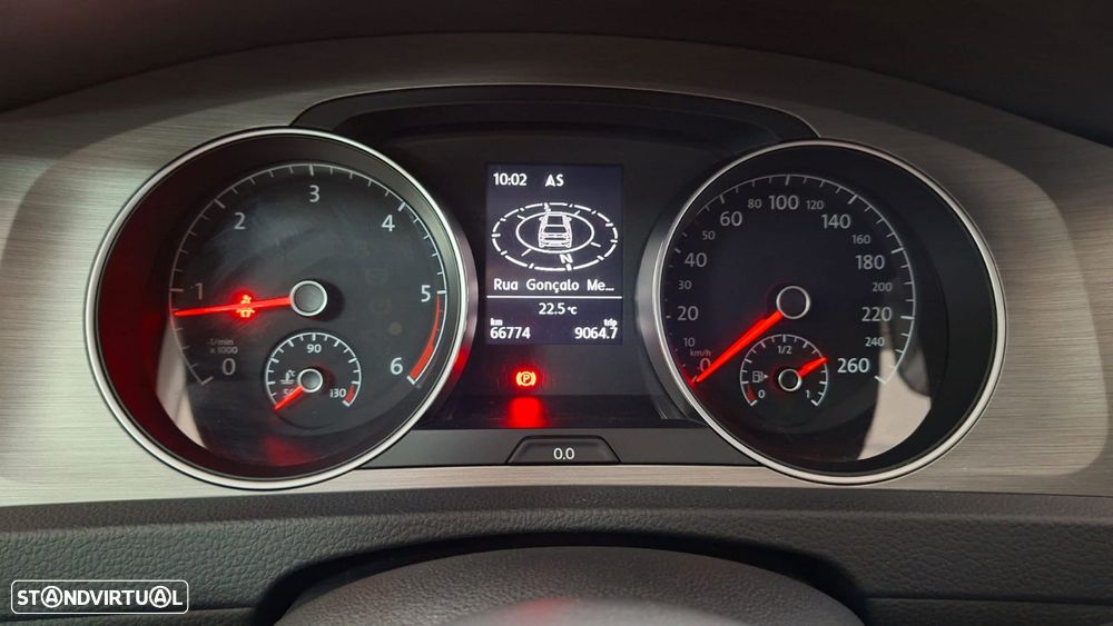 VW Golf 1.6 TDi Highline - 13