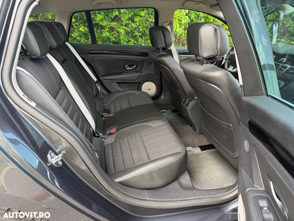 Renault Laguna 2.0dCi BOSE - 11
