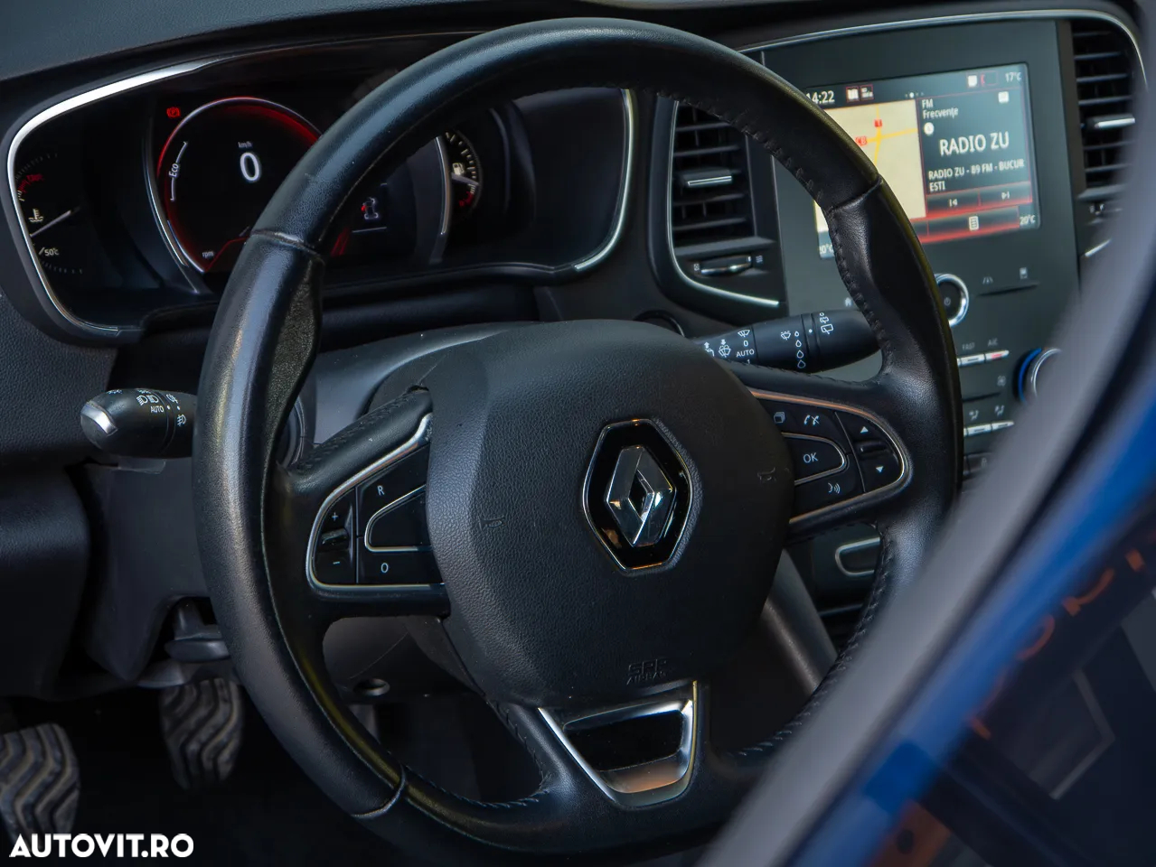 Renault Megane BLUE dCi 115 BUSINESS EDITION - 13