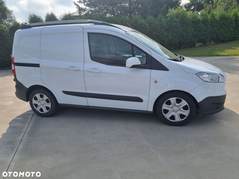 Ford Transit Courier - 6
